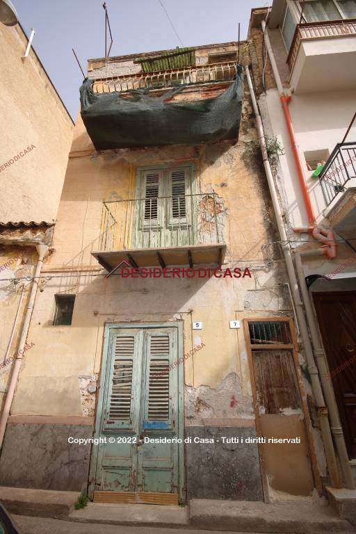 Casa Indipendente in vendita a Bagheria via Sutera, 5