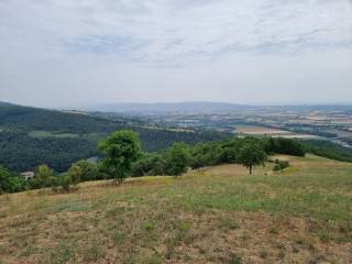 Terreno agricolo in vendita a perugia strada podere caprareccia