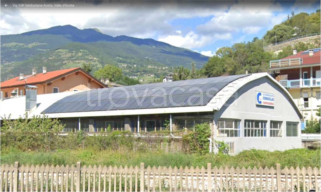 Capannone Industriale in vendita ad Aosta rue viseran , 14