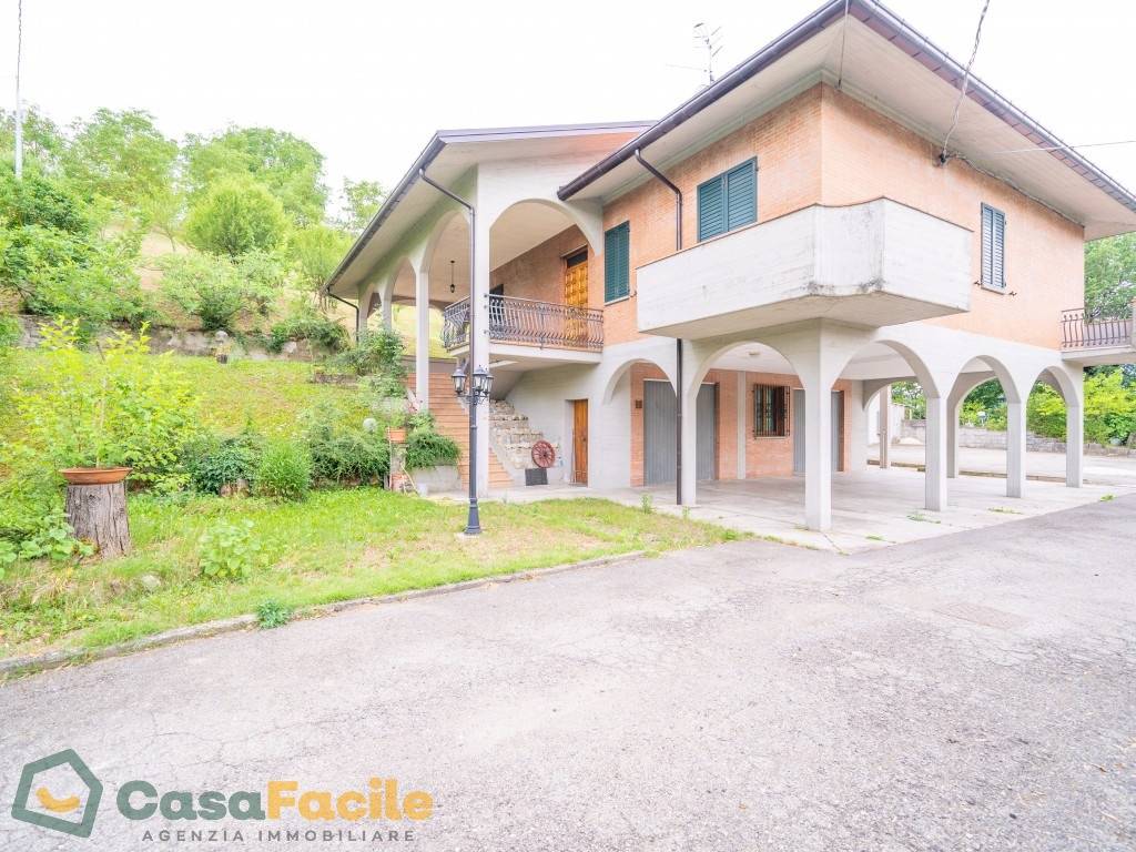 Villa Bifamiliare in vendita a Sant'Agata Feltria via Giovanni Battista Pergolesi, 8