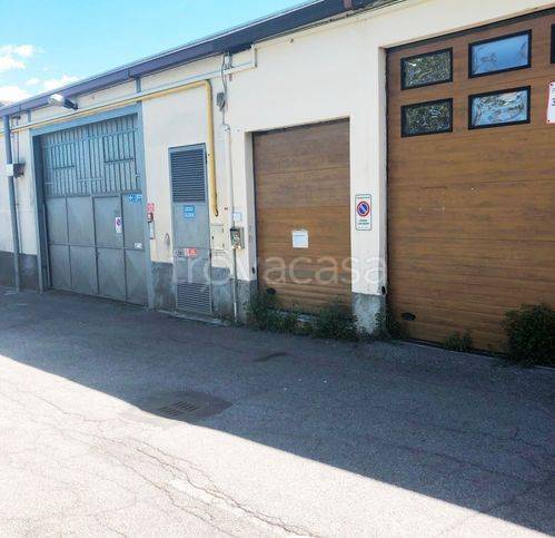 Capannone Industriale in vendita a Cantù via Pinerolo 2