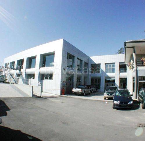 Capannone Industriale in vendita a Fontaneto d'Agogna strada Provinciale 229 26