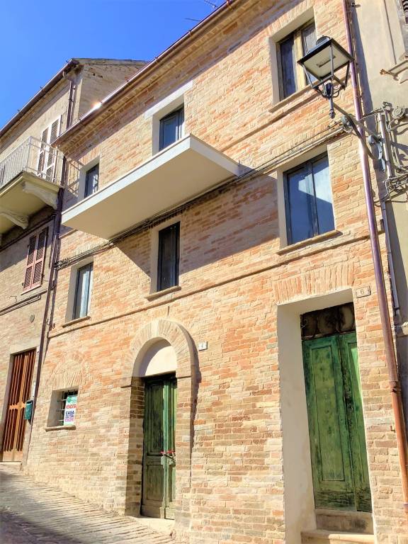 Casa Indipendente in vendita a Fermo via Monte Verde, 6