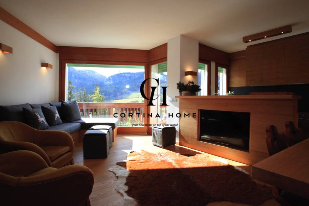 Appartamento in affitto a Cortina d'Ampezzo via Rinaldo Menardi, 37