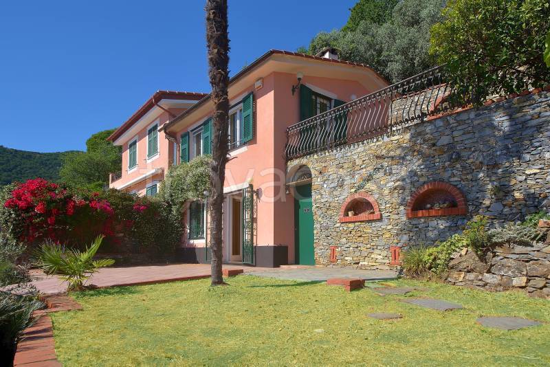 Villa a Schiera in vendita a Recco via Ageno, 4