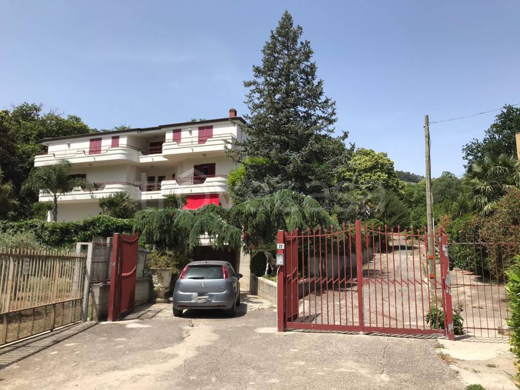 Villa in vendita a Maddaloni via Ponti della Valle