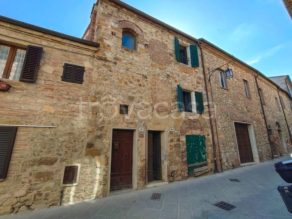 Casa Indipendente in vendita a Torrita di Siena via Ansano Landucci, 21