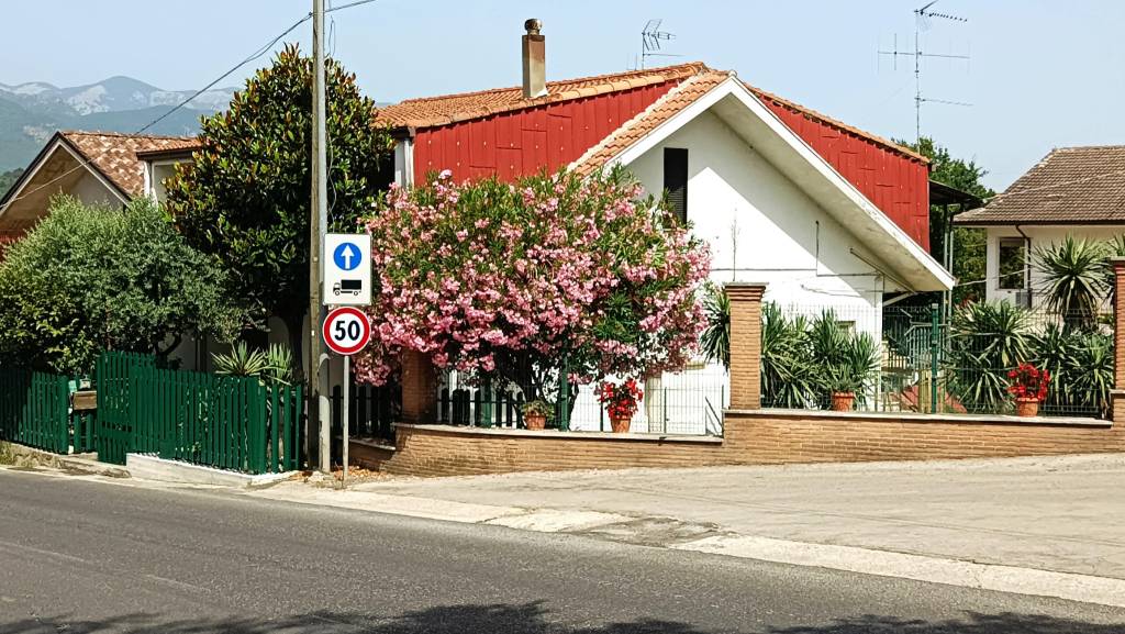 Villa Bifamiliare in vendita a Ceccano via Giacomo Matteotti, 200