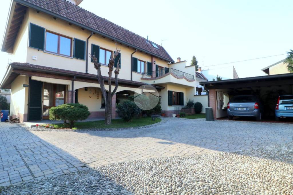 Villa in vendita a Rho via g. Martinelli, 27