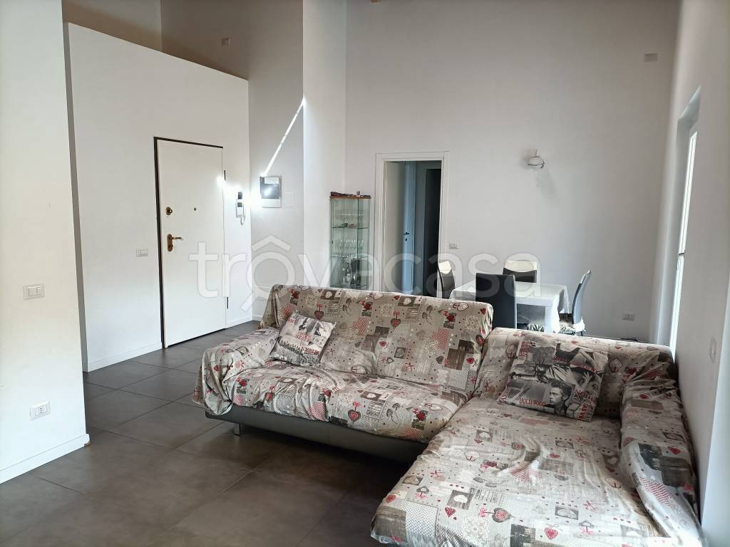 Appartamento in vendita a Cesano Boscone via San Giuseppe Cottolengo, 26