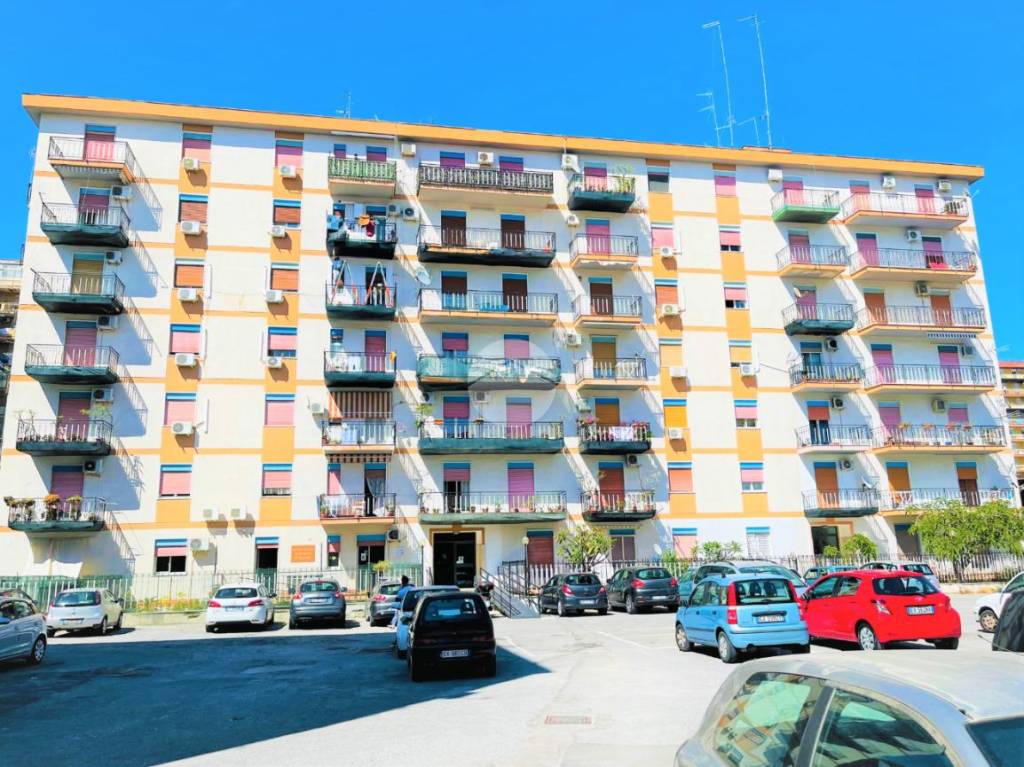 Appartamento in vendita a Palermo via Conte Federico, 46