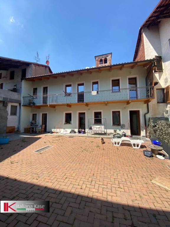 Casa Indipendente in vendita a Candia Canavese via Castiglione, 39/a