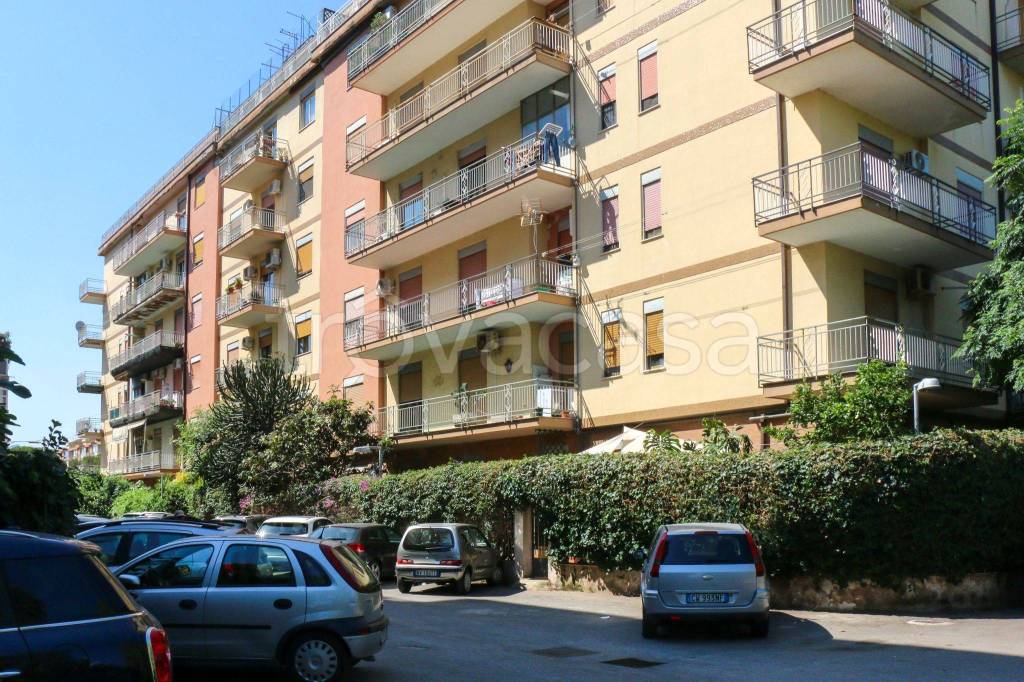 Appartamento in in vendita da privato a Palermo via Gian Lorenzo Bernini, 3