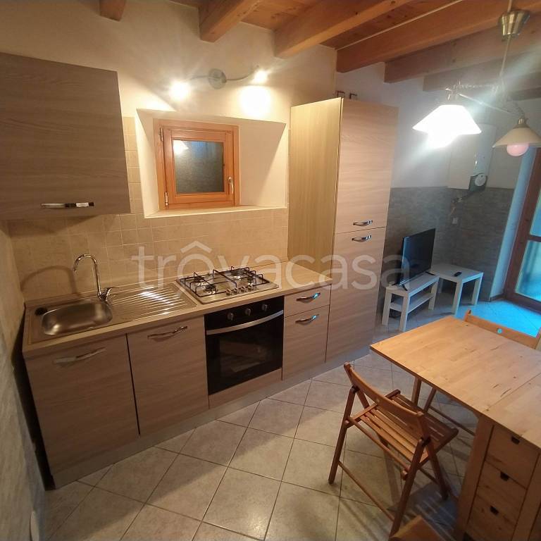 Appartamento in vendita a Capriate San Gervasio via Menotti Morali