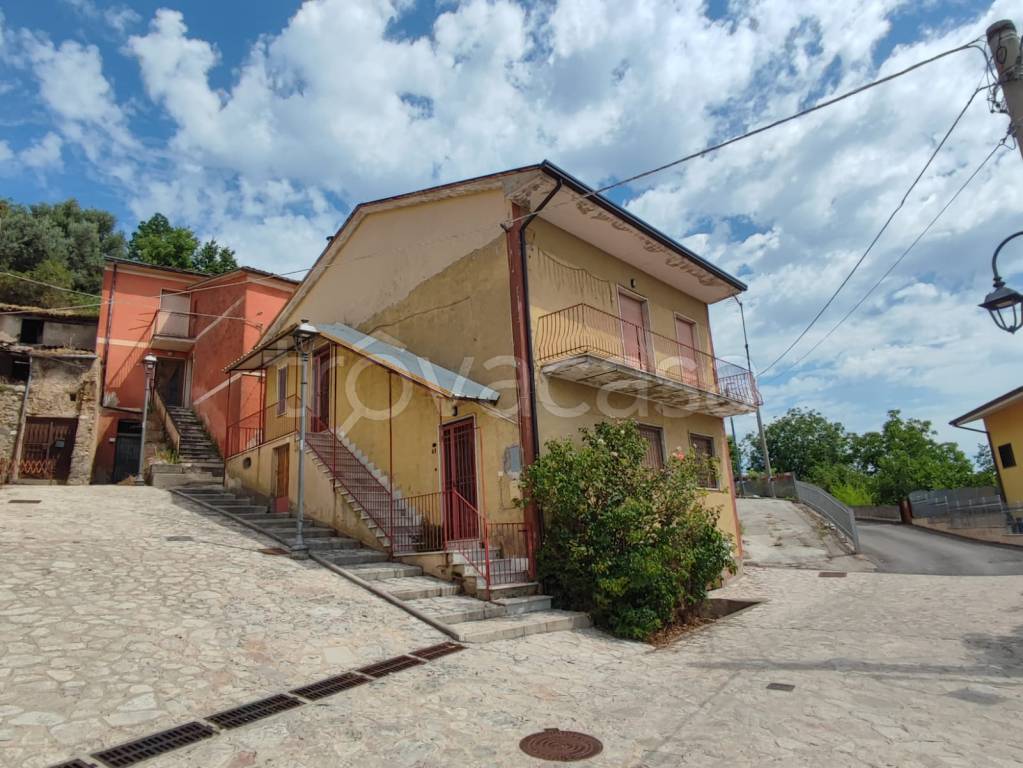 Villa in vendita a Santa Paolina frazione Santa Lucia