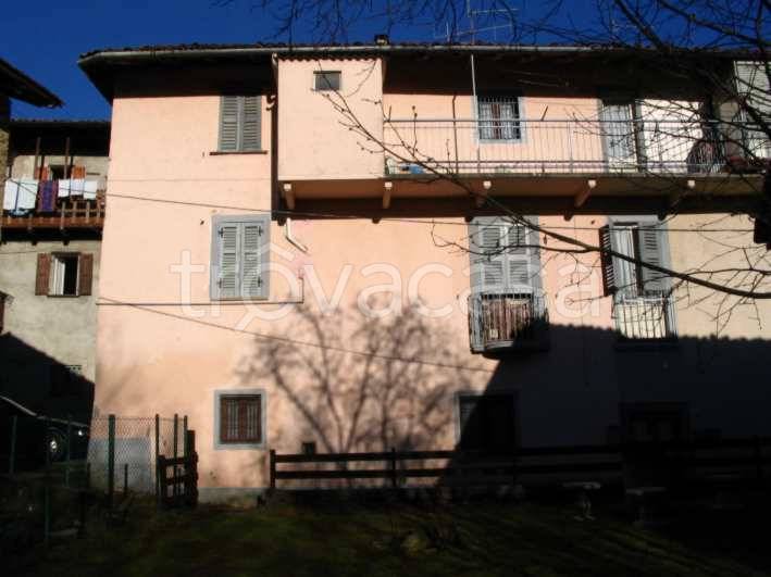 Appartamento in vendita a San Giovanni Bianco piazza Guglielmo Marconi