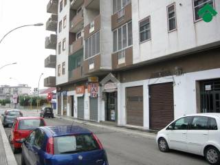 Garage in affitto a brindisi via s. giovanni bosco, 13