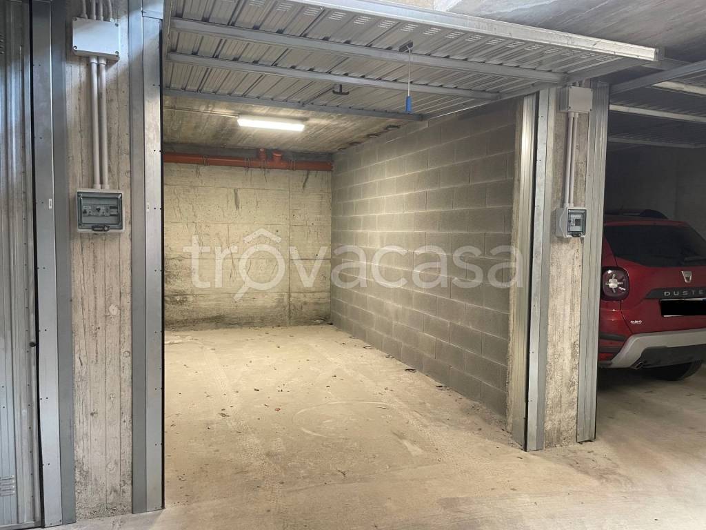 Garage in vendita a Gassino Torinese via Armando Diaz, 6