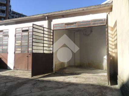 Garage in vendita a Torino via paolo gaidano, 166
