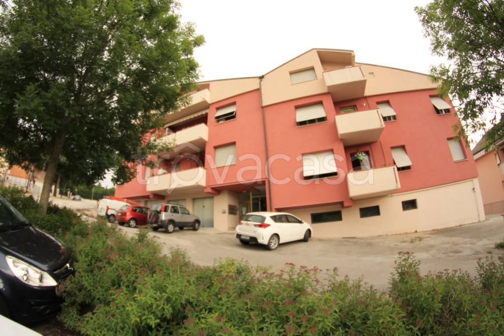 Appartamento in vendita a Fabriano via Serraloggia, 156