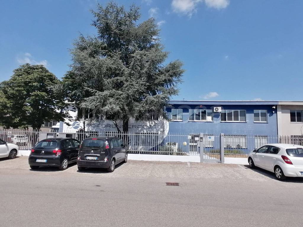 Capannone Industriale in in vendita da privato a Pregnana Milanese via Po, 44