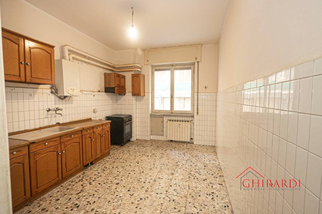 Appartamento in vendita a Genova via Borzoli, 10