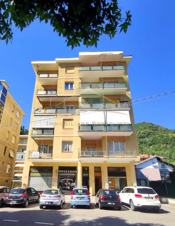 Appartamento in vendita a Varallo viale Cesare Battisti, 23