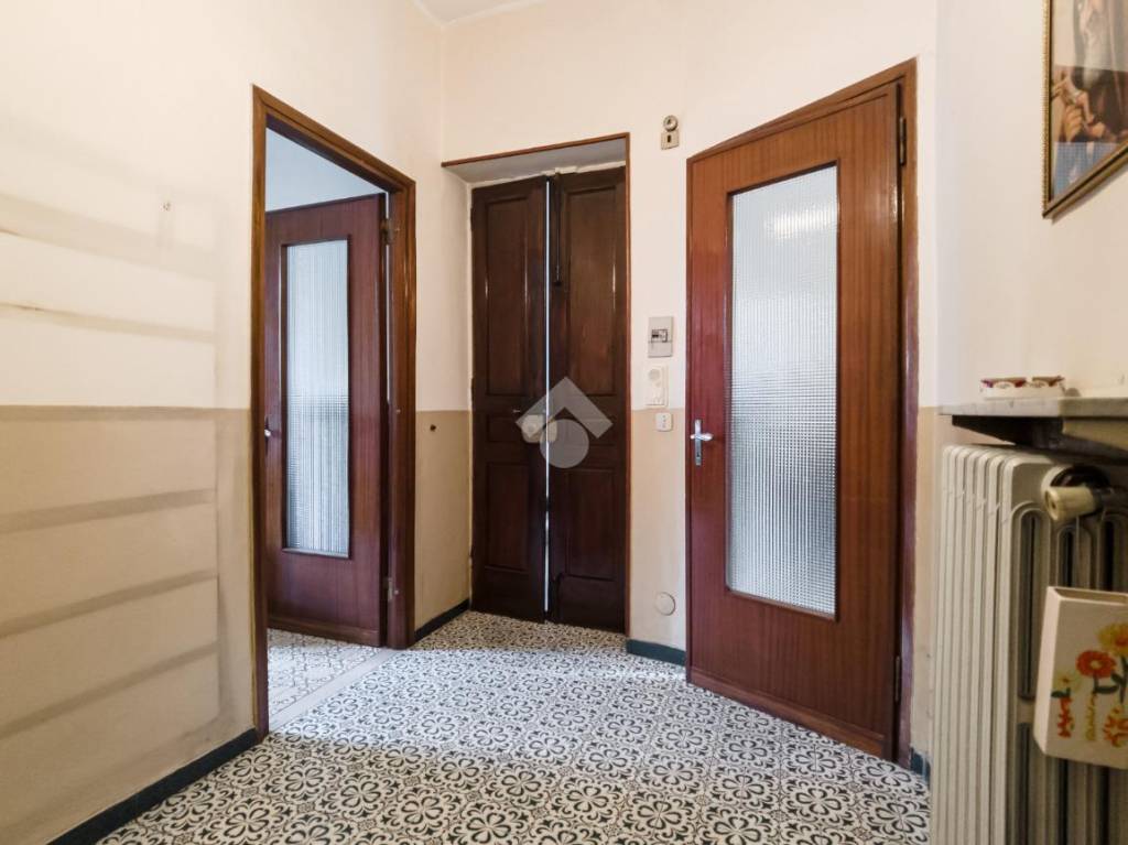 Casa Indipendente in vendita a Torino via Masera, 11