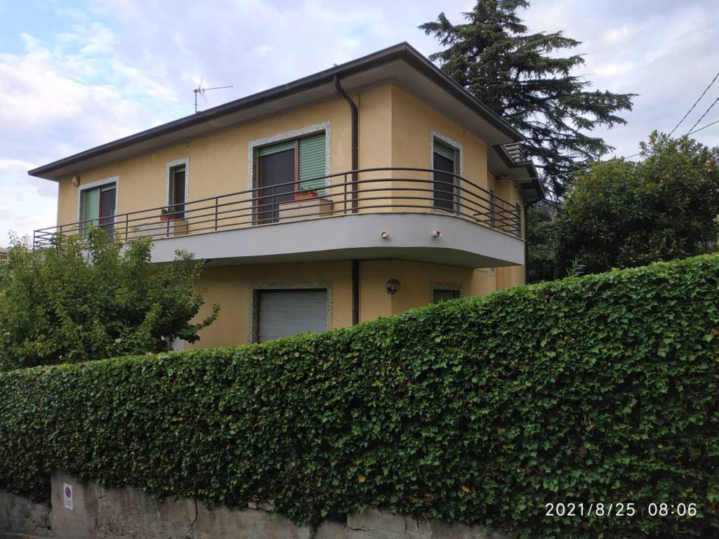 Villa Bifamiliare in vendita a Sanremo corso Degli Inglesi, 455