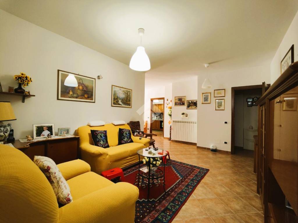 Appartamento in vendita ad Acquasanta Terme frazione Paggese, 199