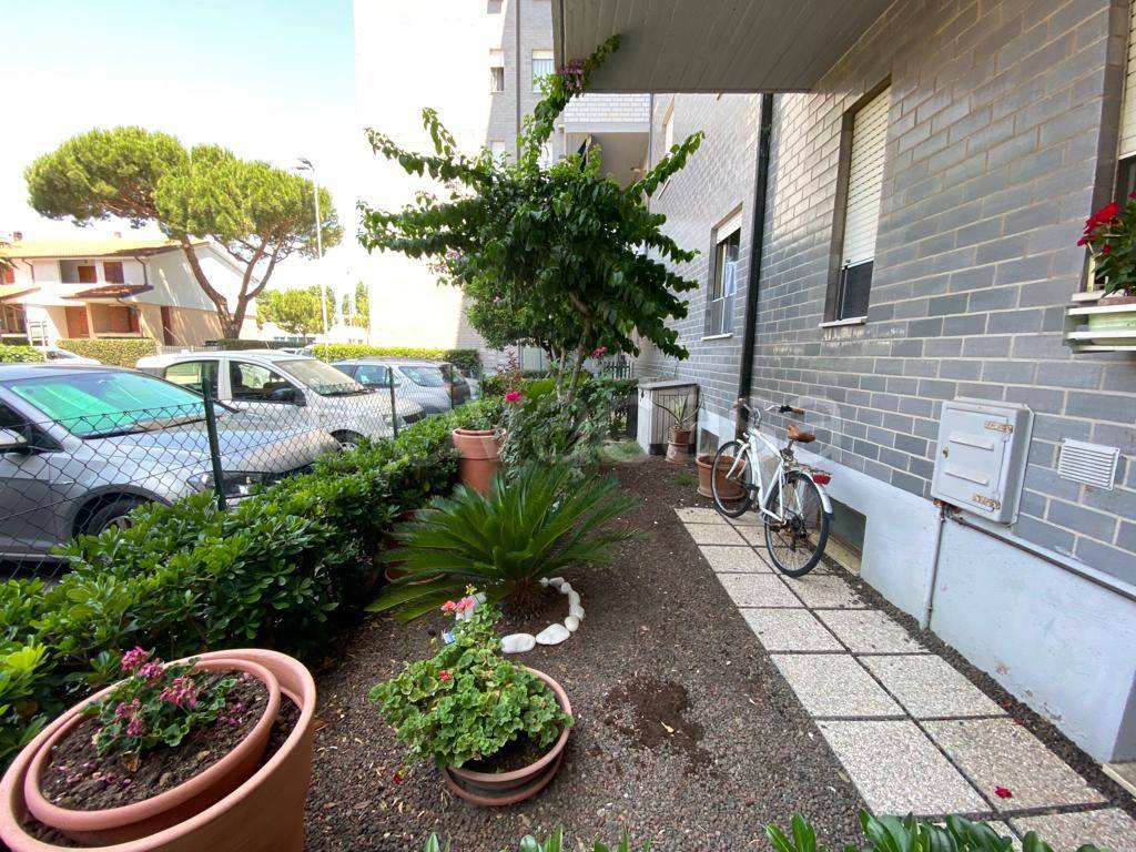 Appartamento in vendita a Porto Recanati via Ugo Foscolo