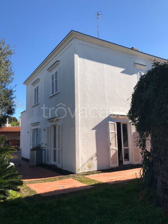Villa in in vendita da privato a Ischia via Antonio De Luca, 61