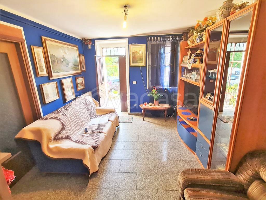 Casa Indipendente in vendita a Pietra de' Giorgi località Fornazzo