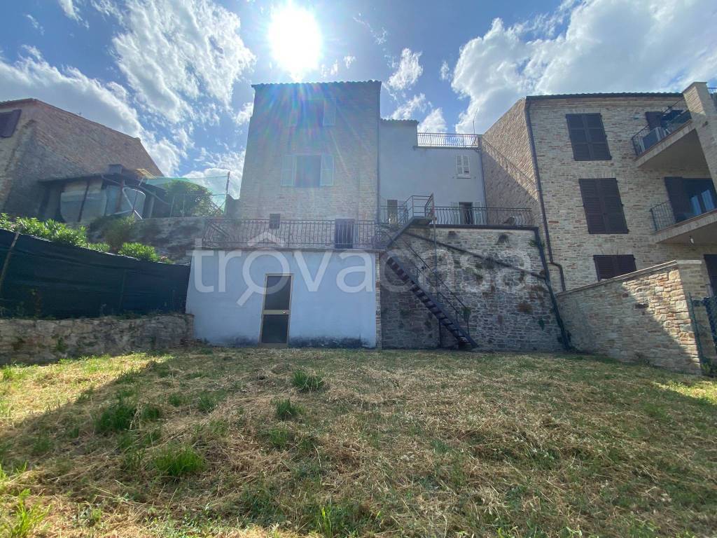 Casa Indipendente in vendita a Santa Vittoria in Matenano via 20 Settembre, 24