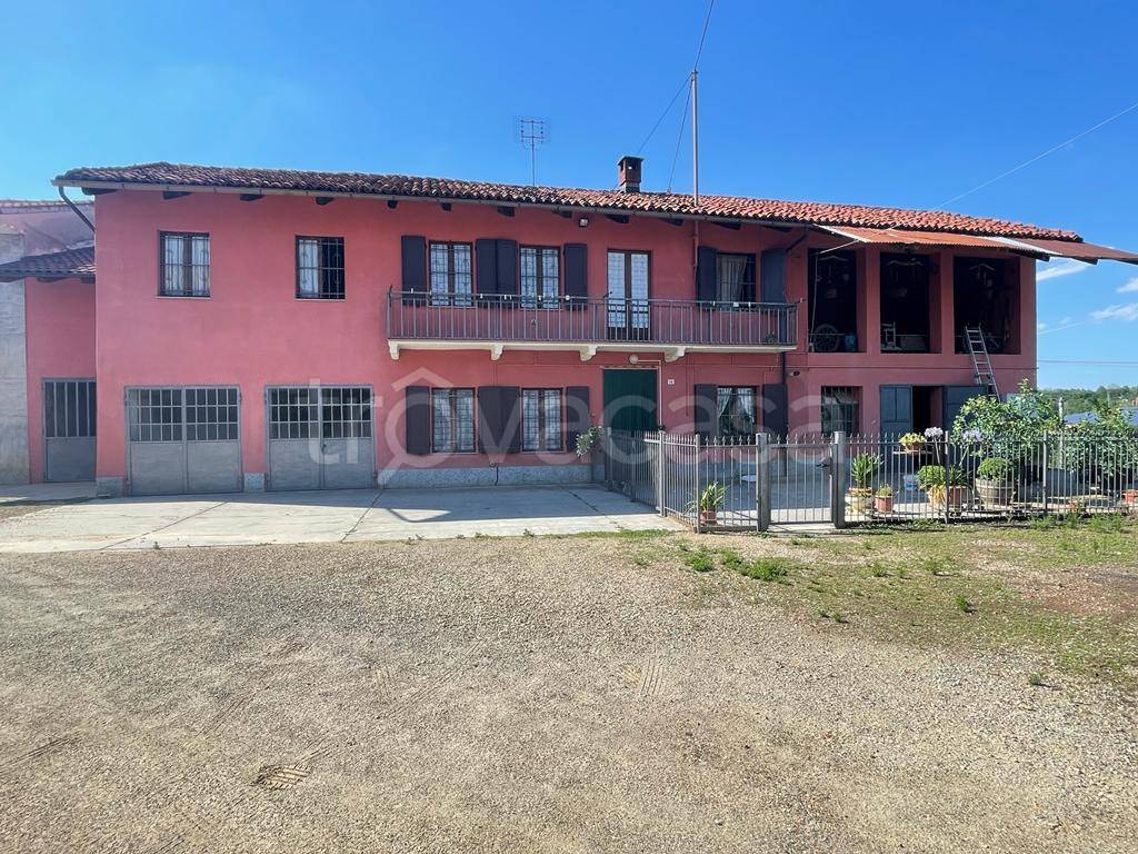 Villa in vendita a Monteu Roero frazione Capelli, 26