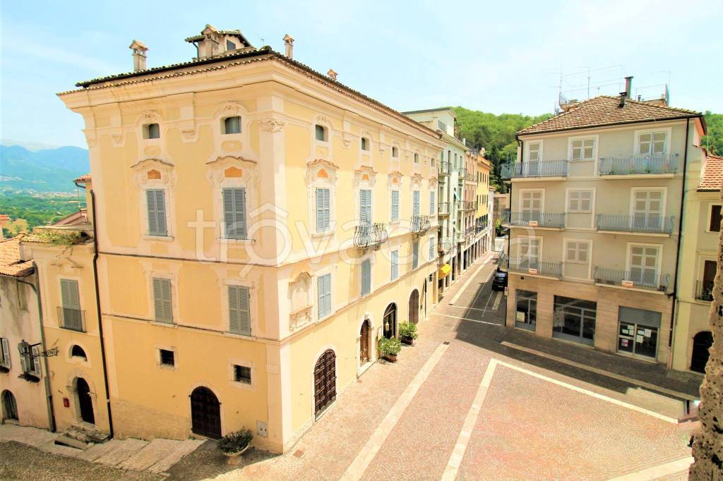 Appartamento in vendita ad Atina piazza Saturno