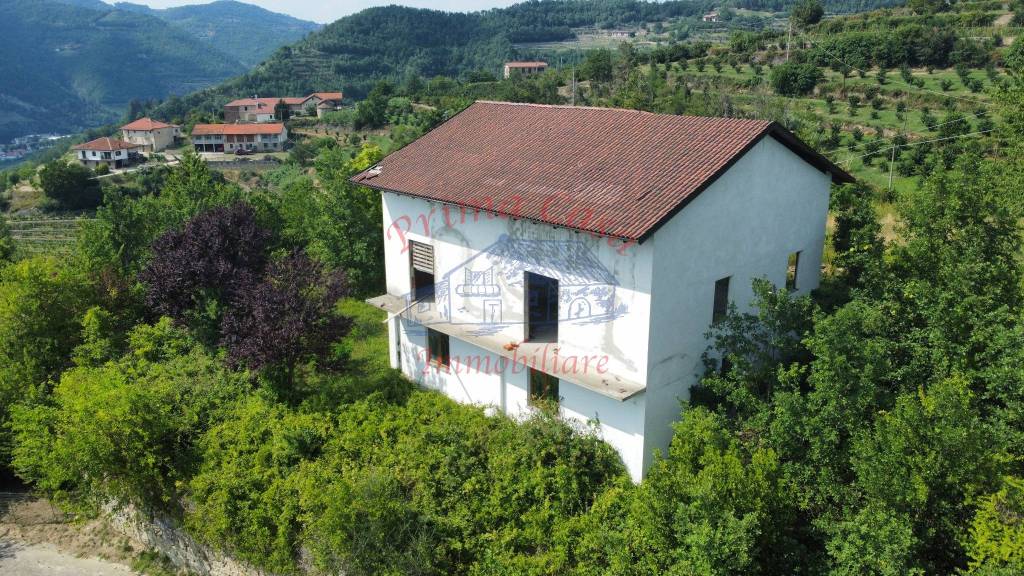 Villa Bifamiliare in vendita a Cortemilia strada Doglio