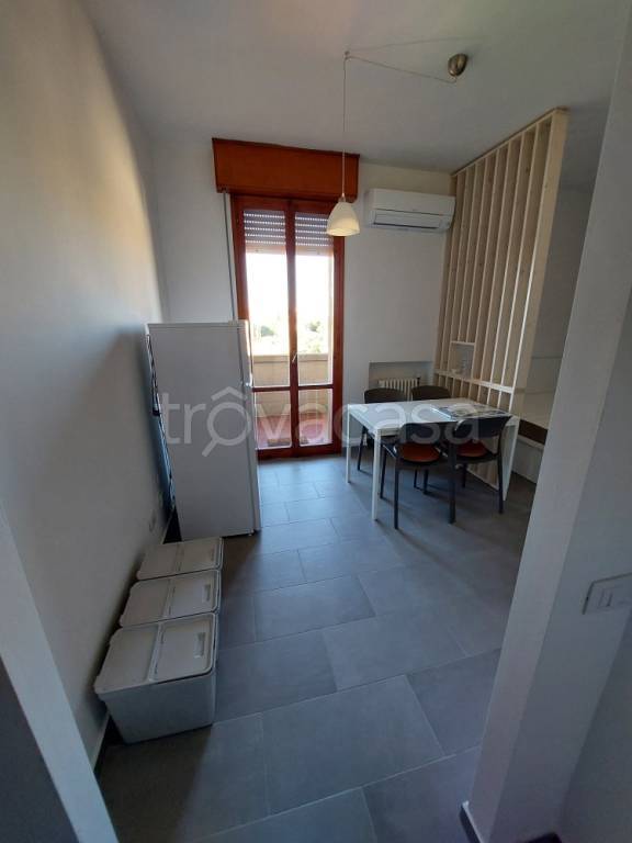 Appartamento in affitto a Modena via Emilia Ovest, 170