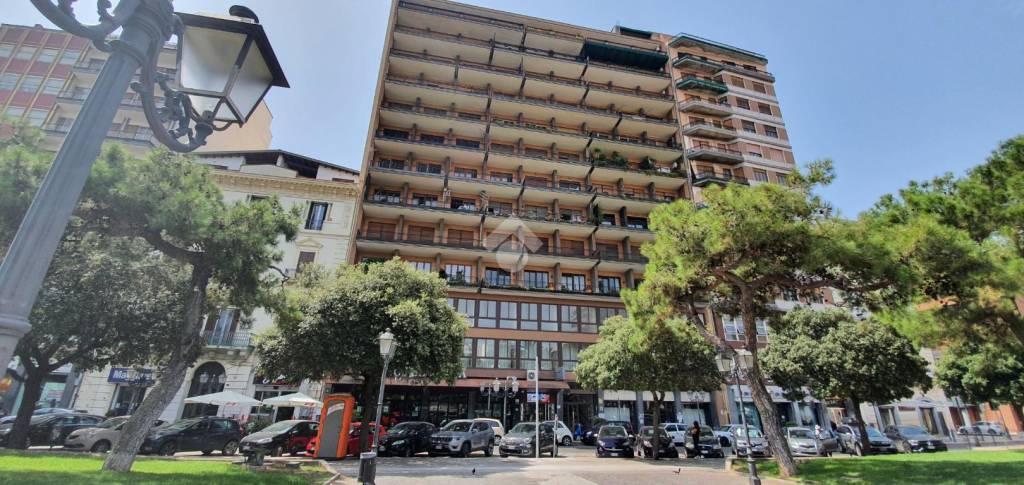 Appartamento in vendita a Taranto via d'aquino, 40