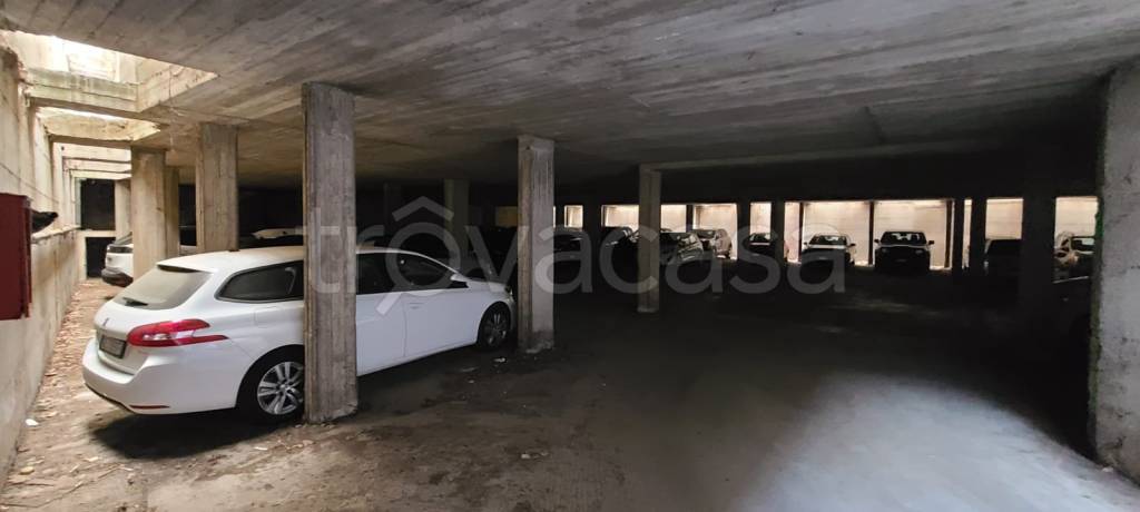Garage in vendita a Torino via Somalia, 108/30