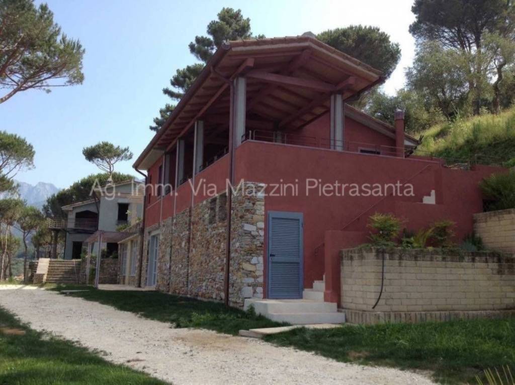 Casale in vendita a Pietrasanta via Capriglia, 37