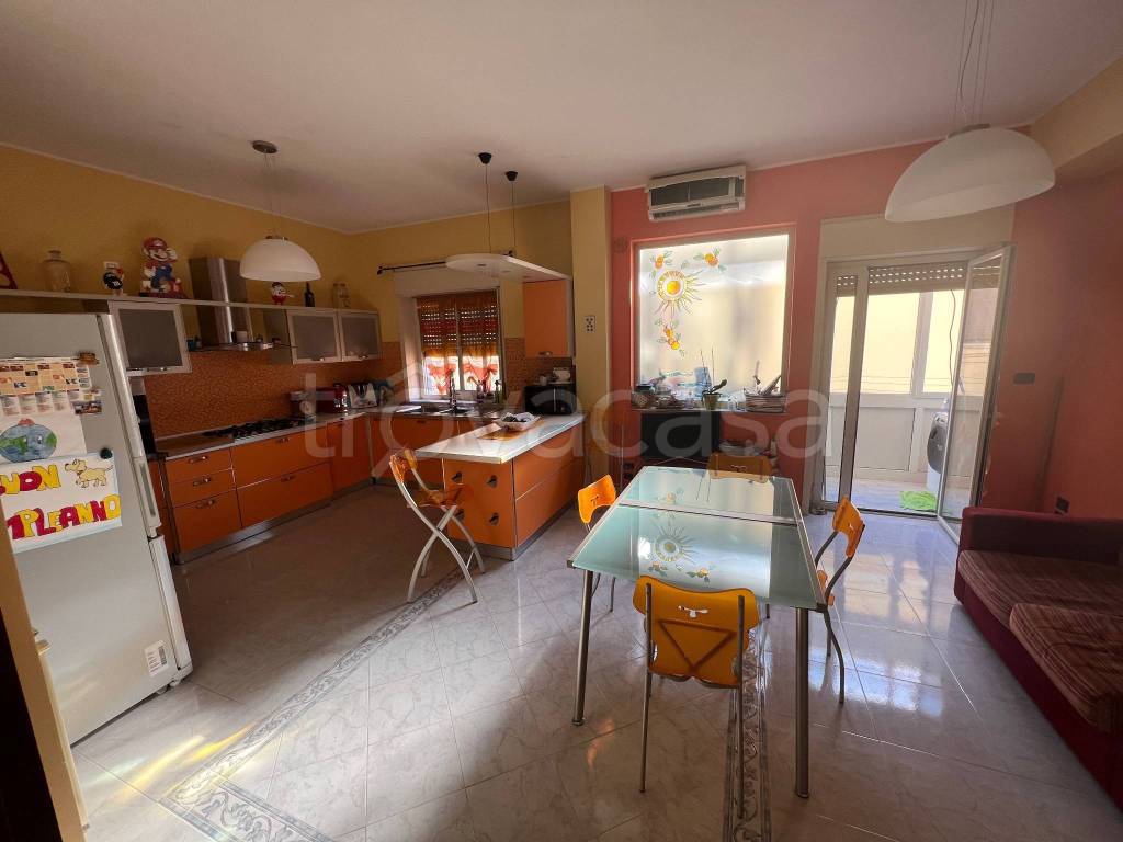 Appartamento in in vendita da privato a Barcellona Pozzo di Gotto via Giacomo Matteotti, 39