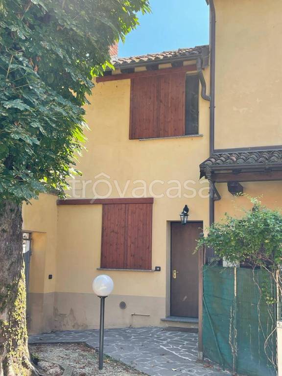 Appartamento in vendita a Cavenago d'Adda via Geppino Conti