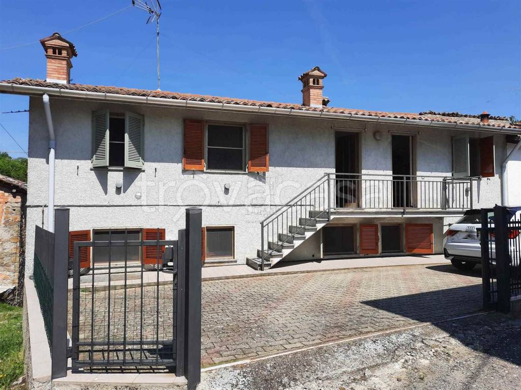 Villa Bifamiliare in vendita a Romagnese frazione Costaiola