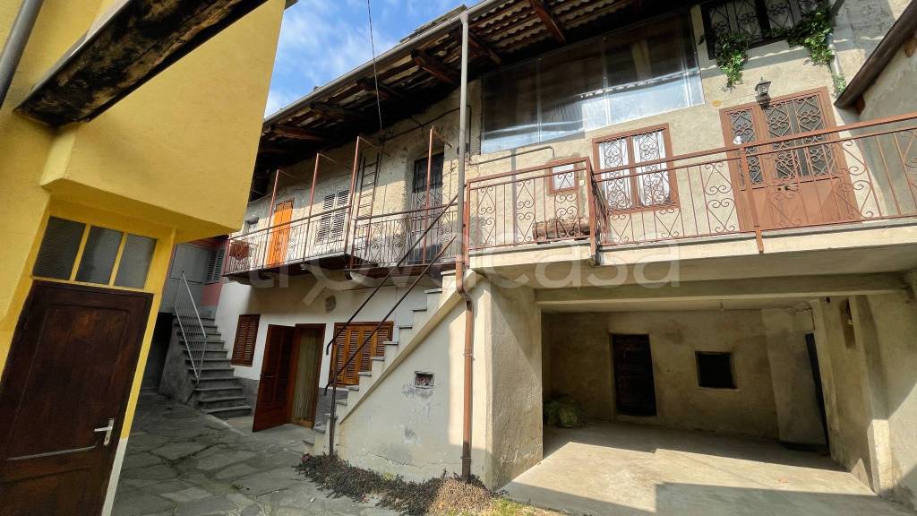 Appartamento in vendita a Frassino via Vittorio Veneto, 77