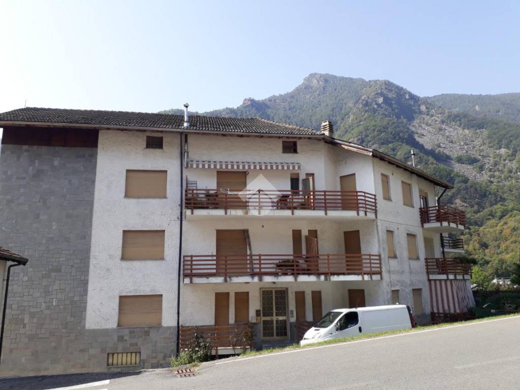 Appartamento in vendita a Cantoira via roma, 189