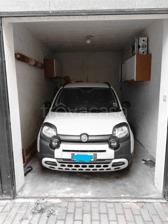 Garage in affitto a San Giovanni in Persiceto circonvallazione Vittorio Veneto, 27