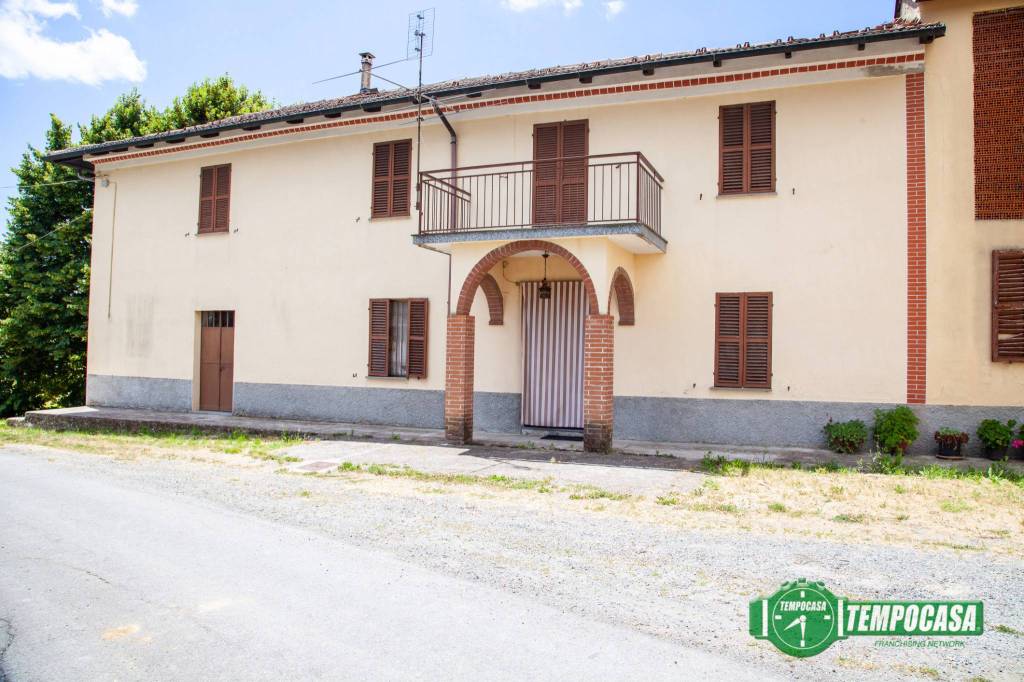 Villa in vendita a Cavatore località Valle Zani