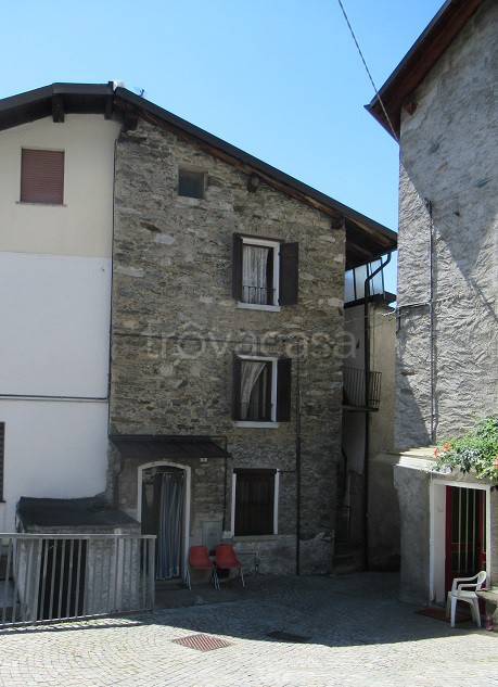 Casa Indipendente in vendita a Buglio in Monte via Giuseppe Mazzini