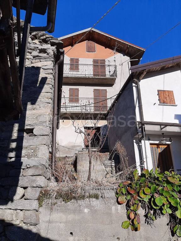 Casa Indipendente in in vendita da privato a Masera frazione Rancaldina, 7